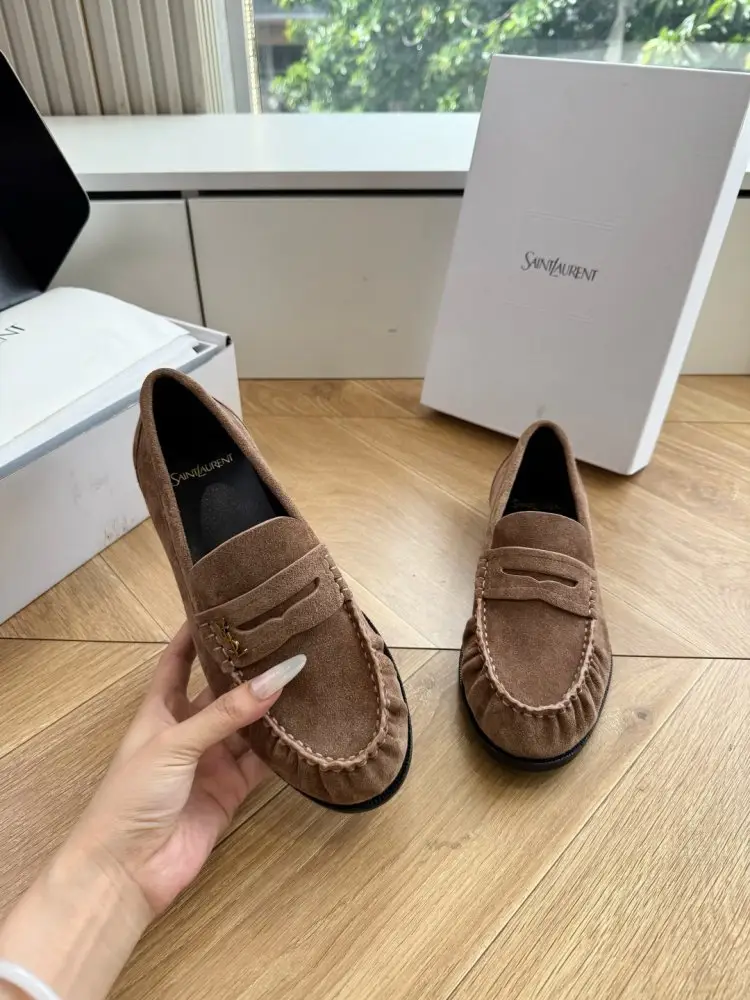 Saint Laurent Лоферы жіночі — Фото 3