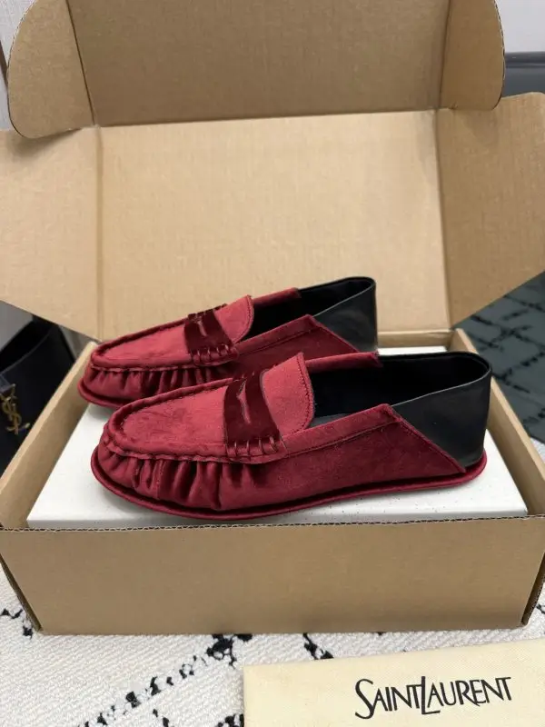 Saint Laurent Лоферы жіночі — Фото 4