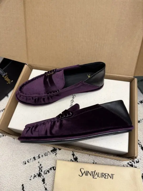 Saint Laurent Лоферы жіночі — Фото 5