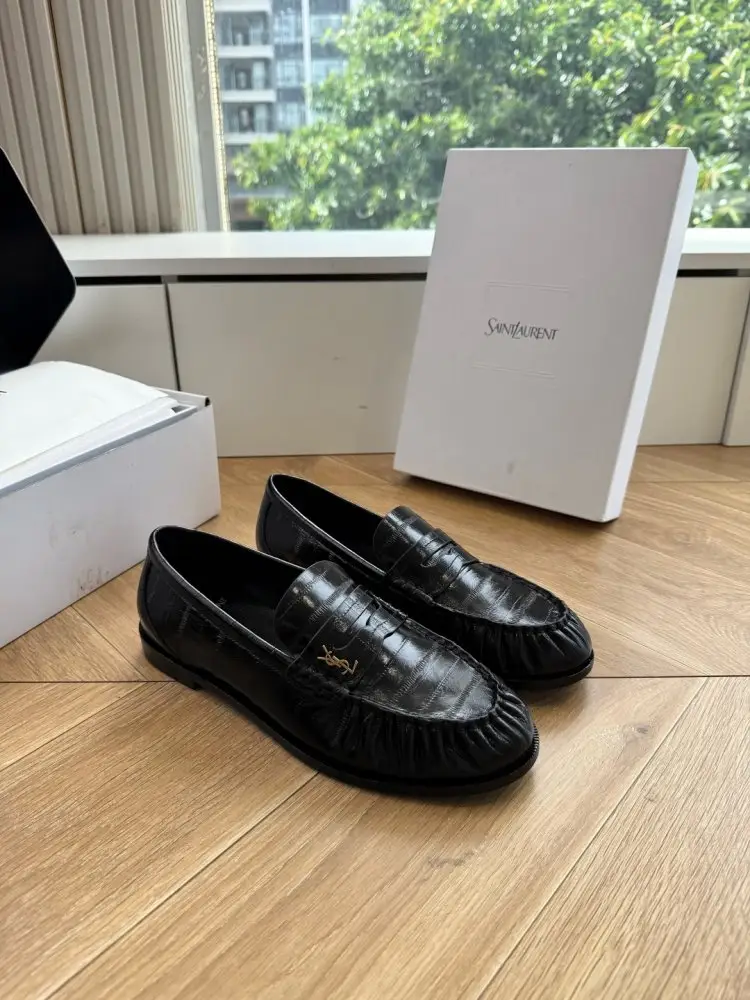 Saint Laurent Лоферы женские — Фото 5