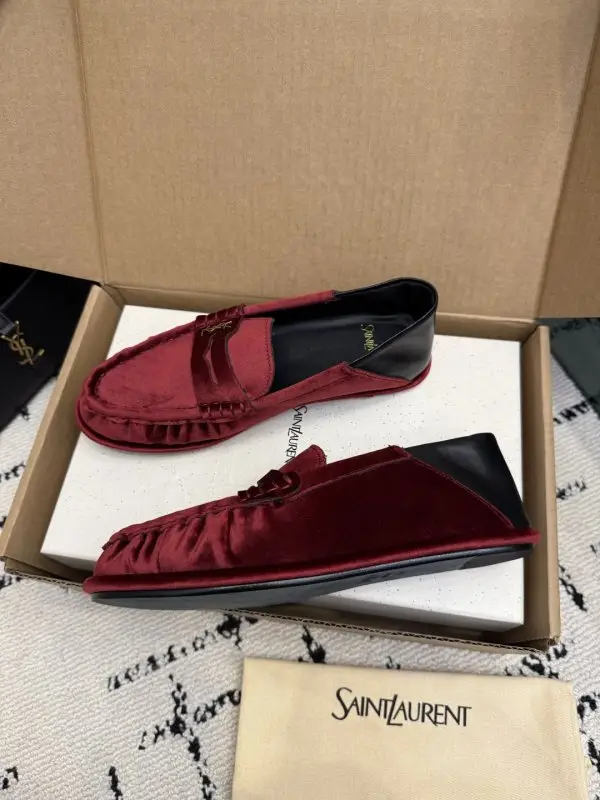 Saint Laurent Лоферы жіночі — Фото 5