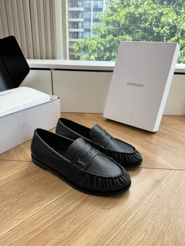 Saint Laurent Лоферы жіночі — Фото 5