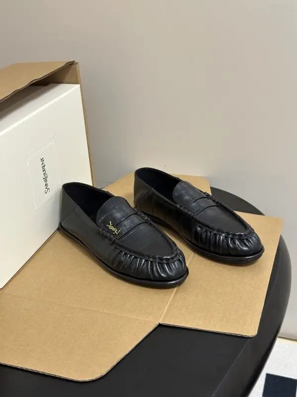 Saint Laurent Лоферы YSL LE LOAFER — Photo 1