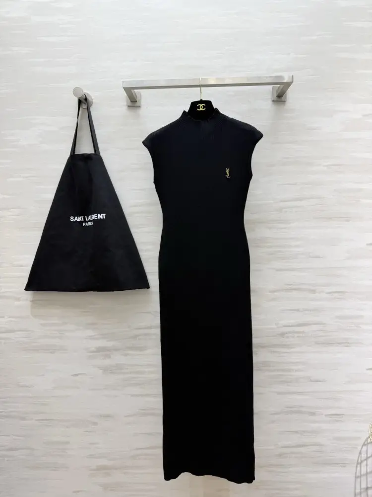 Saint Laurent — Макси-платье