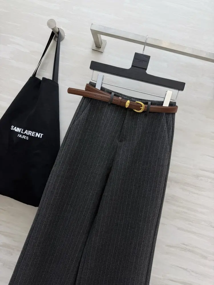 Saint Laurent Pants women's — Photo 2