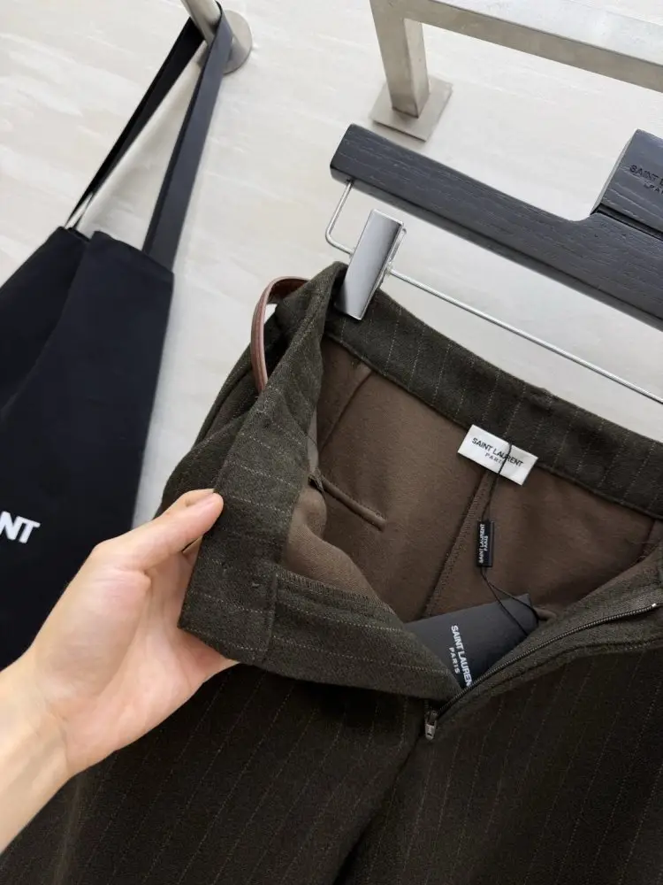 Saint Laurent Pants women's — Photo 5