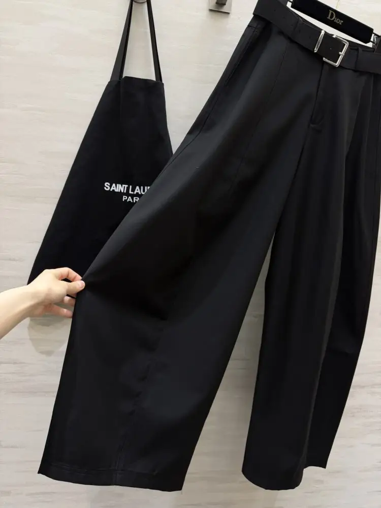 Saint Laurent Pants women's — Photo 5