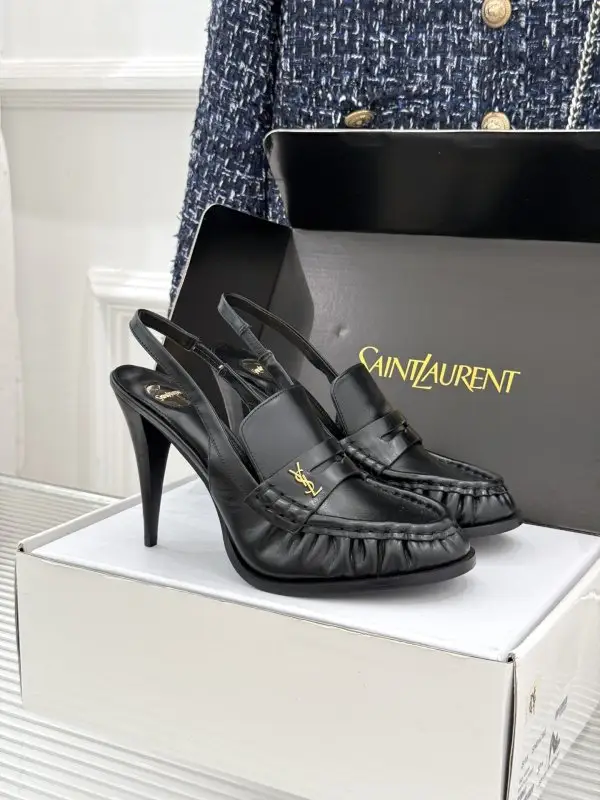 Saint Laurent — Плиссированные туфлі на високому підборах