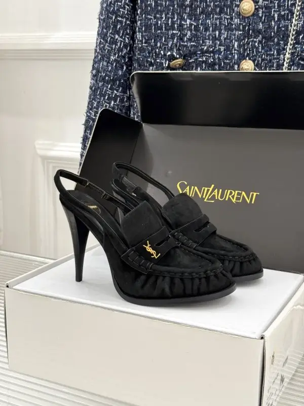 Saint Laurent — Плиссированные туфлі на високому підборах