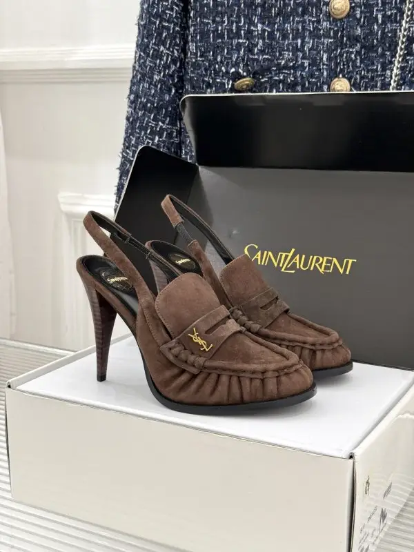 Saint Laurent — Плиссированные туфлі на високому підборах
