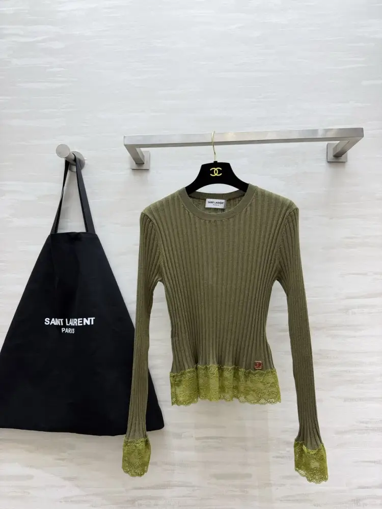 Saint Laurent Pullover female — Photo 1
