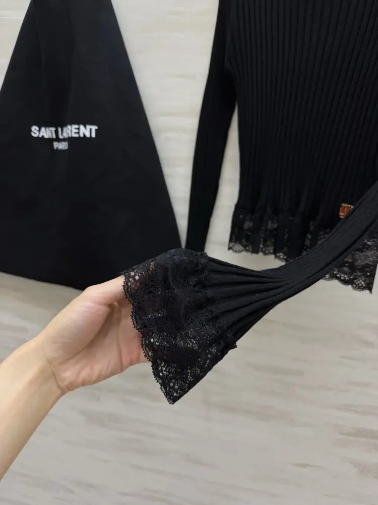 Saint Laurent Pullover female — Photo 3
