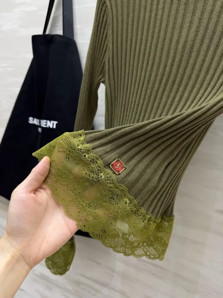 Saint Laurent Pullover female — Photo 4