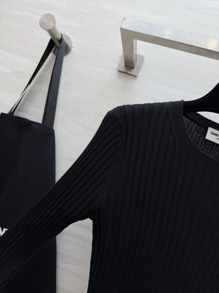 Saint Laurent Pullover female — Photo 5