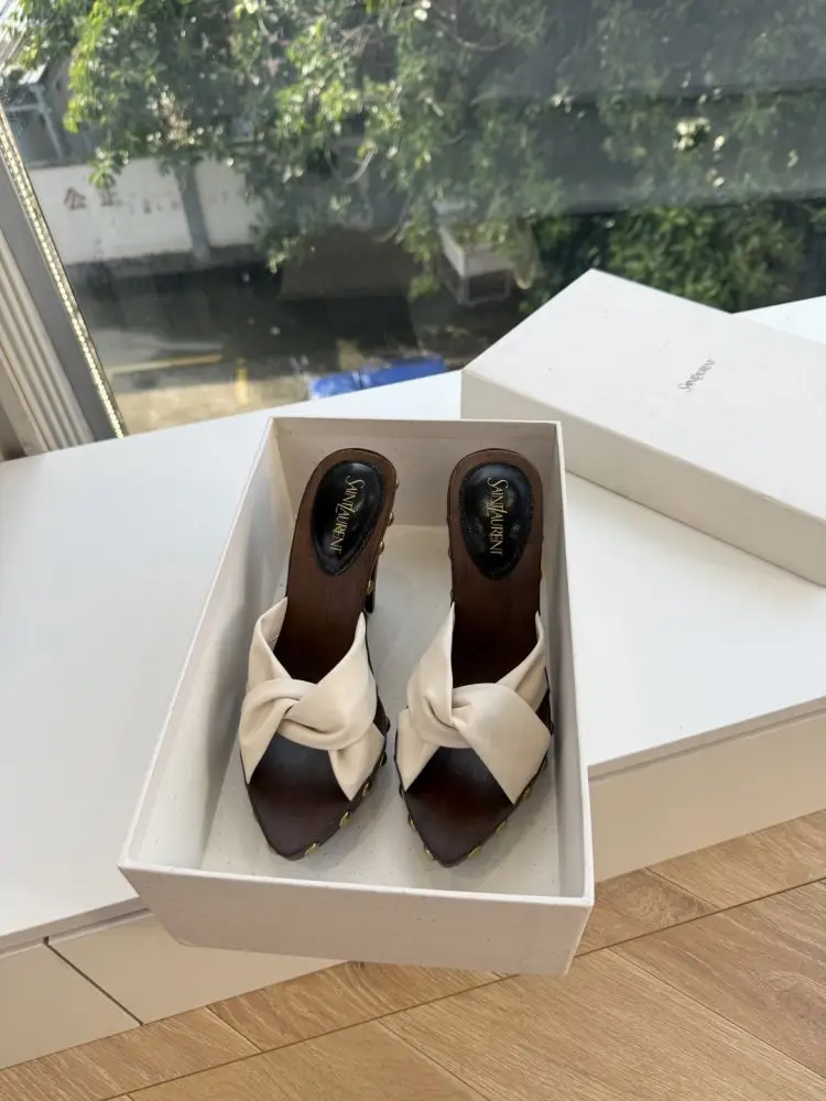 Saint Laurent Босоніжки — Фото 2