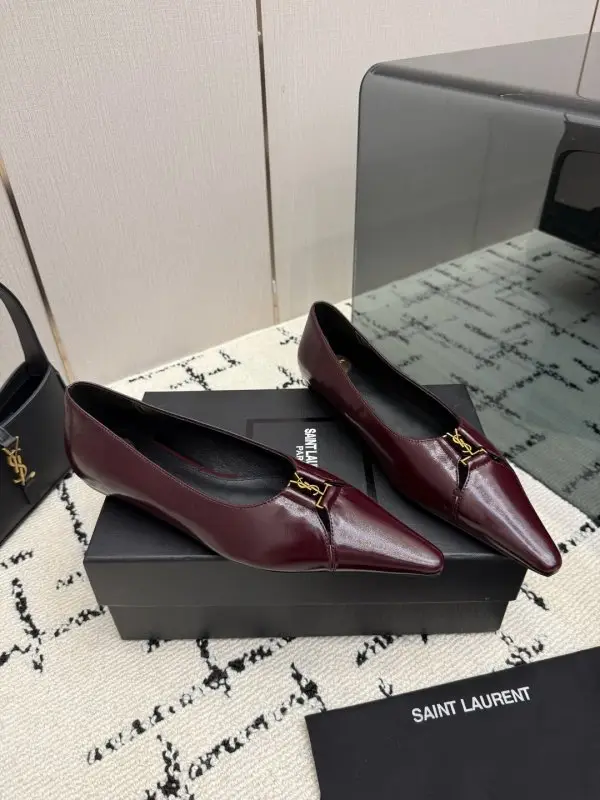Saint Laurent Туфлі шкіряні з гострим носком — Фото 2
