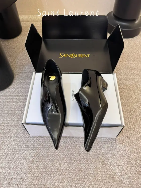 Saint Laurent — Туфли мэри-джейн с острым носком