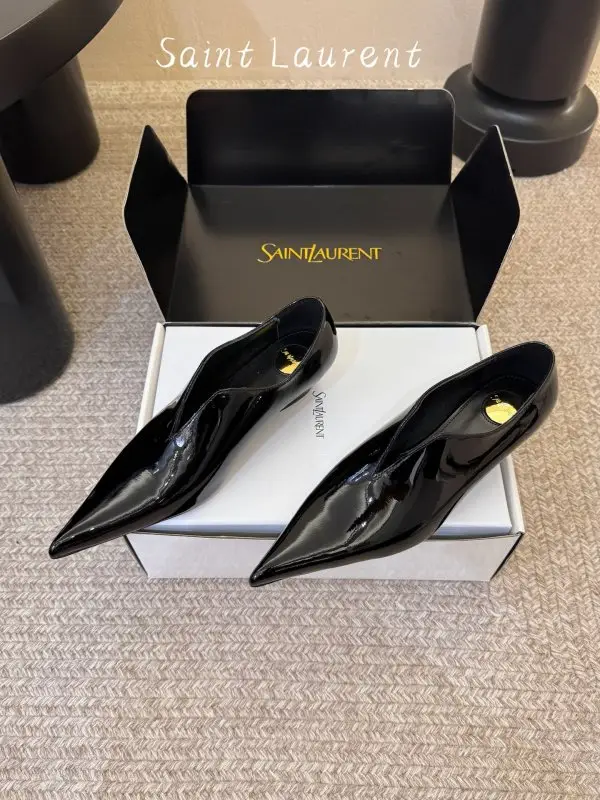 Saint Laurent Shoes Mary-Jane from sharp the toe — Photo 4