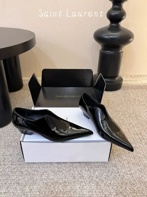 Saint Laurent Shoes Mary-Jane from sharp the toe — Photo 5