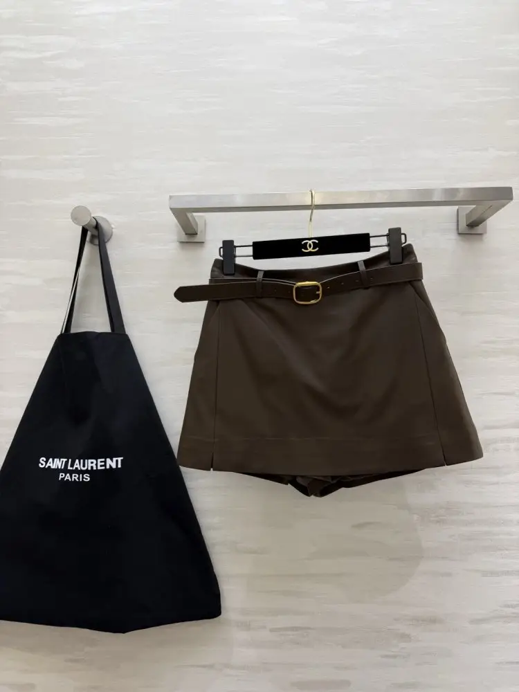 Saint Laurent — Шорти жіночі