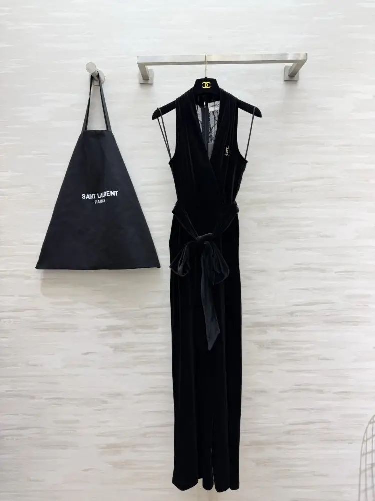 Saint Laurent — Бархатный кружевной комбинезон