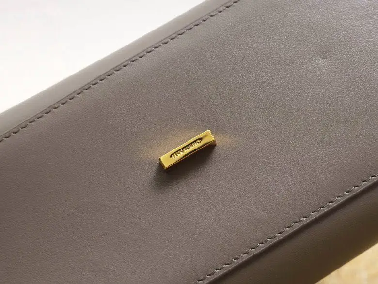 Salvatore Ferragamo A bag across shoulder Hug Soft 25 cm — Photo 2