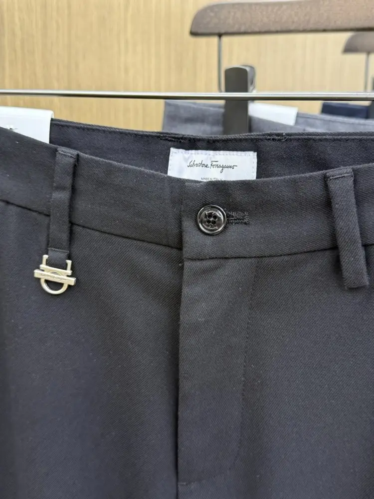 Salvatore Ferragamo Pants men's — Photo 4