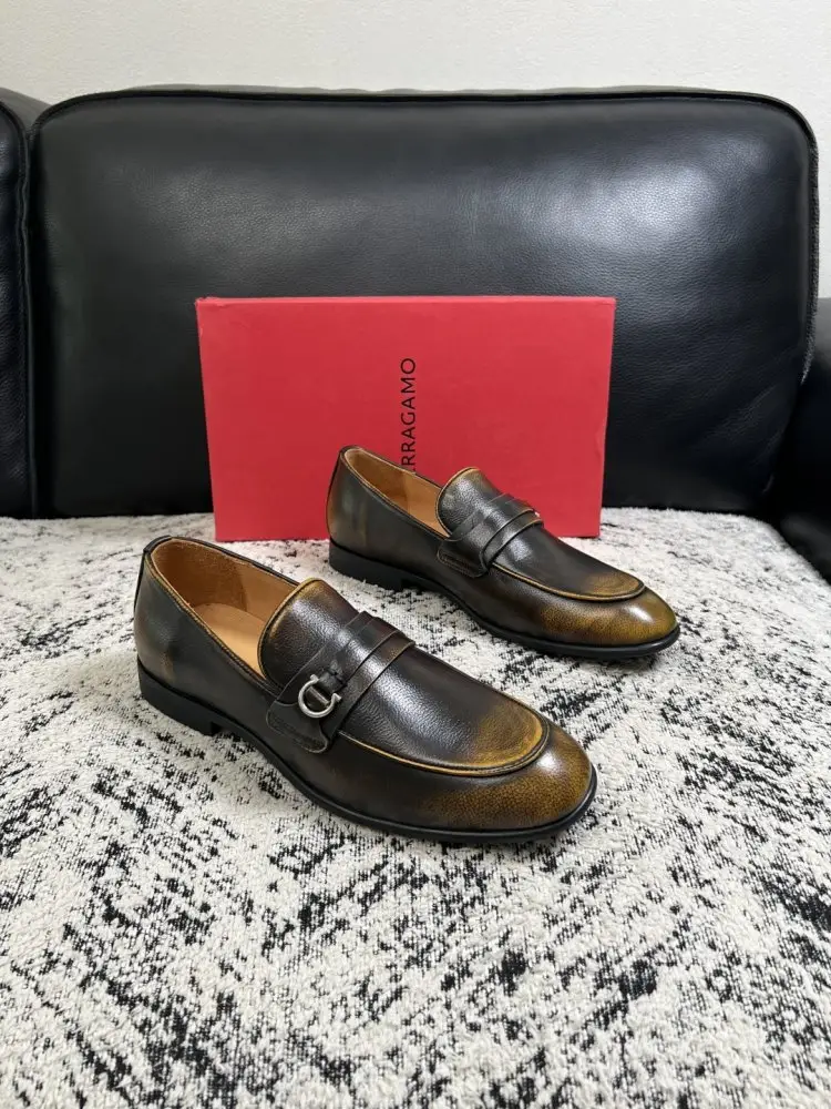 Salvatore Ferragamo Туфли лоферы мужские — Фото 1