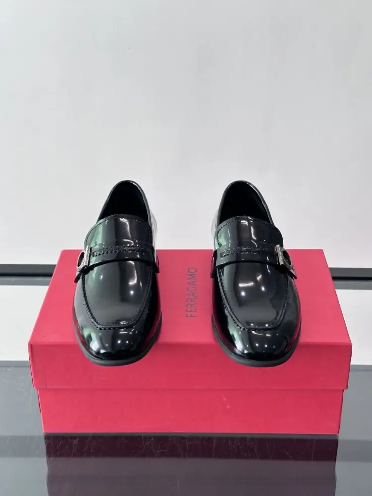 Salvatore Ferragamo Туфлі лоферы чоловічі — Фото 2