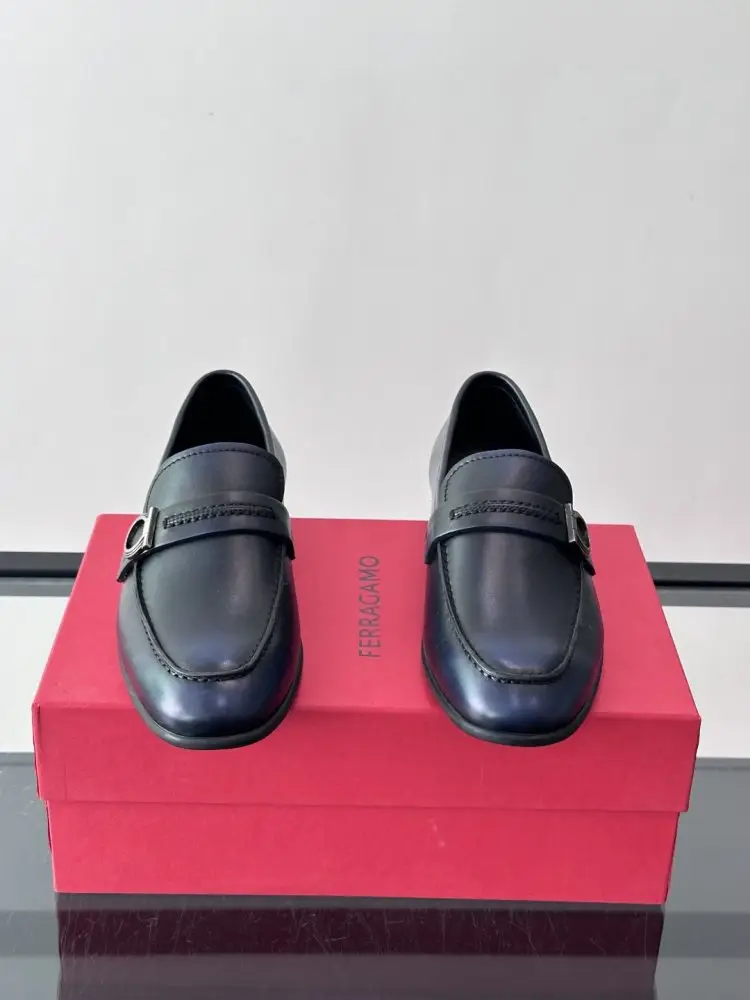 Salvatore Ferragamo Туфли лоферы мужские — Фото 2