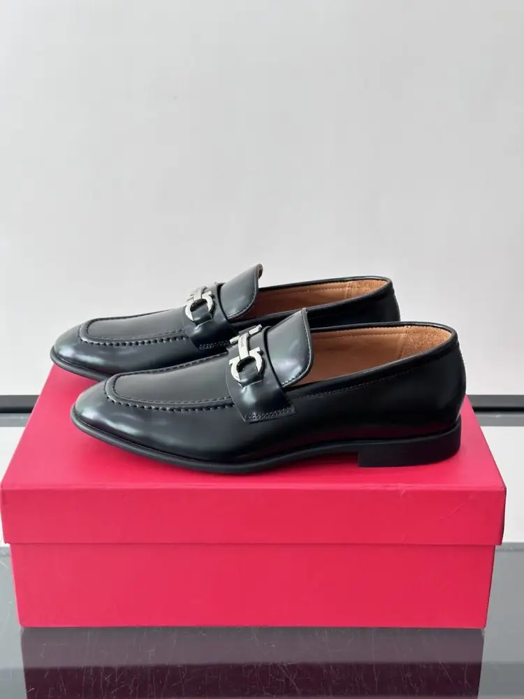 Salvatore Ferragamo Shoes лоферы men's — Photo 3