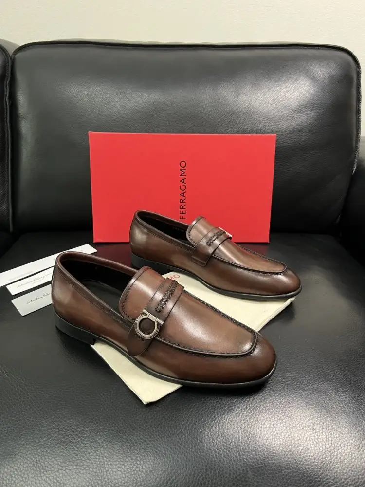 Salvatore Ferragamo Shoes men's — Photo 1