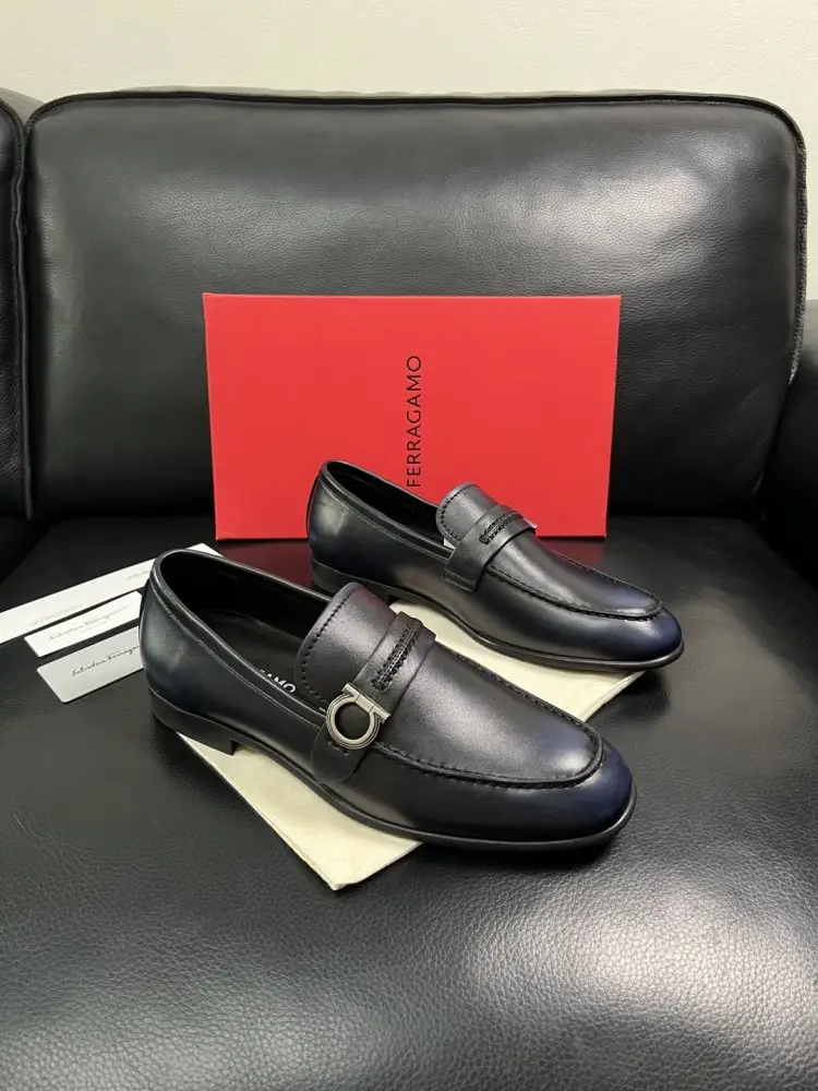 Salvatore Ferragamo Туфли мужские — Фото 1