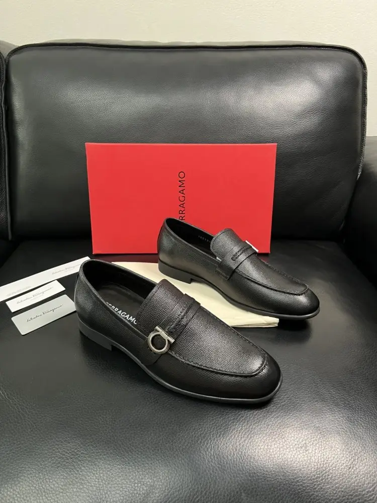 Salvatore Ferragamo Shoes men's — Photo 2