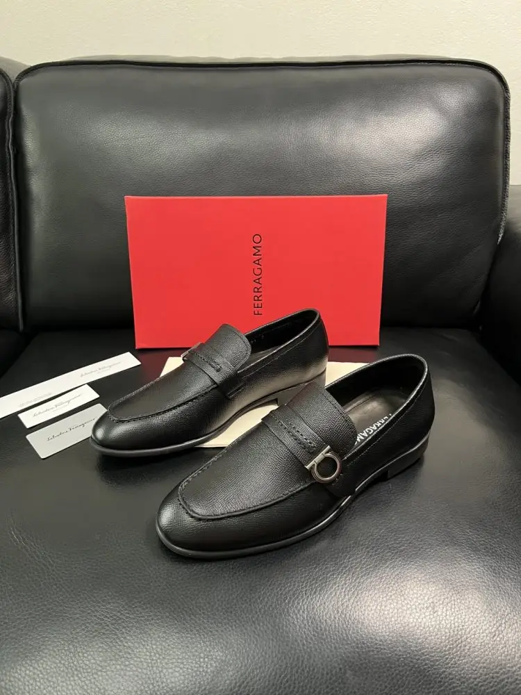 Salvatore Ferragamo Shoes men's — Photo 3