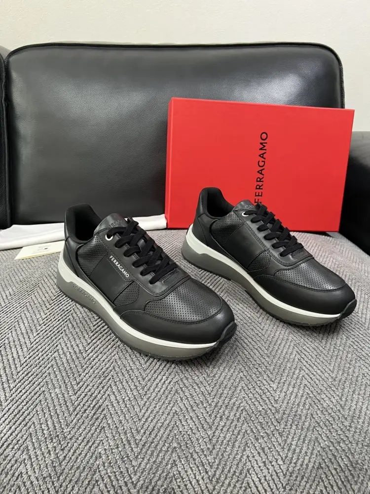 Salvatore Ferragamo Кроссовки — Фото 1