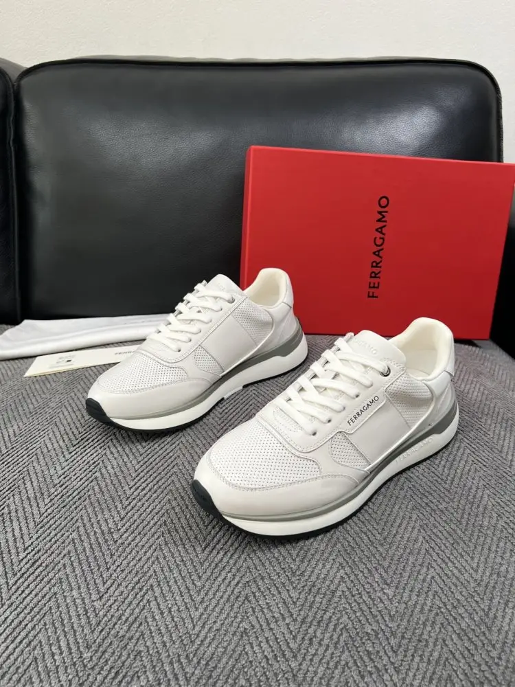 Salvatore Ferragamo Кросівки — Фото 2