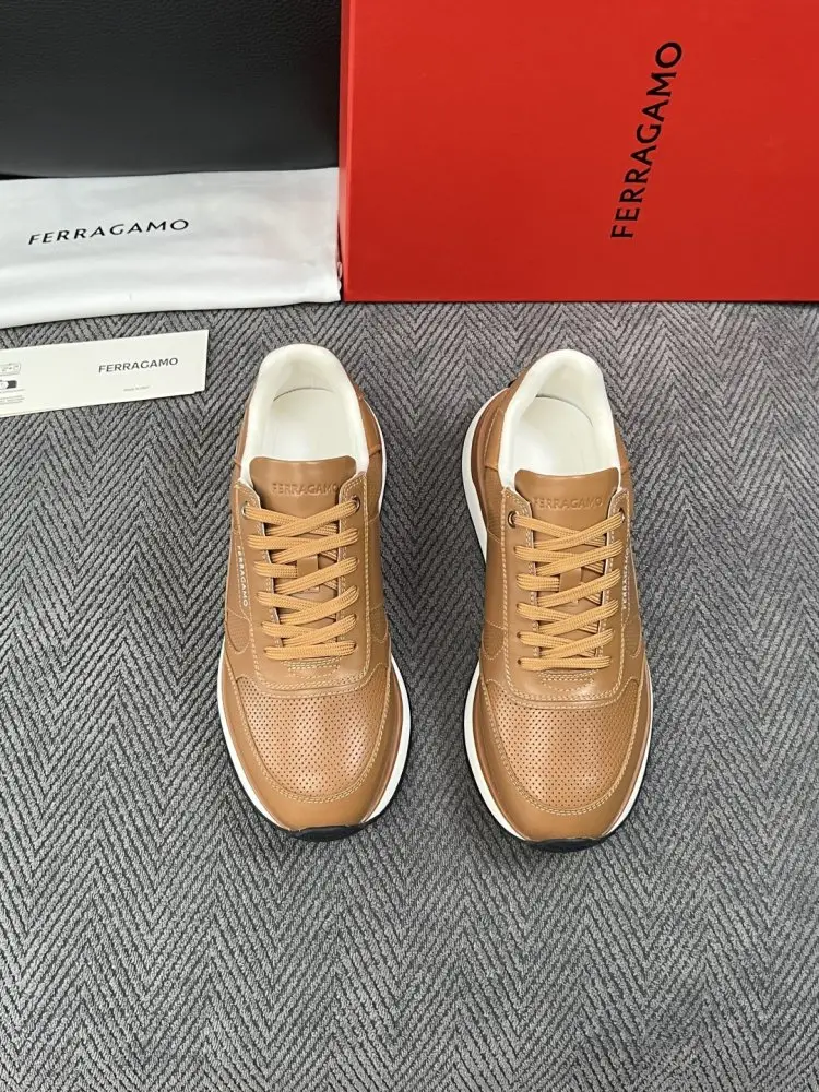 Salvatore Ferragamo Кросівки — Фото 3