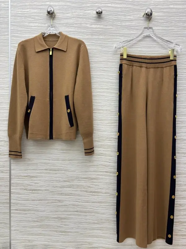 Schiaparelli — Костюм жіночий