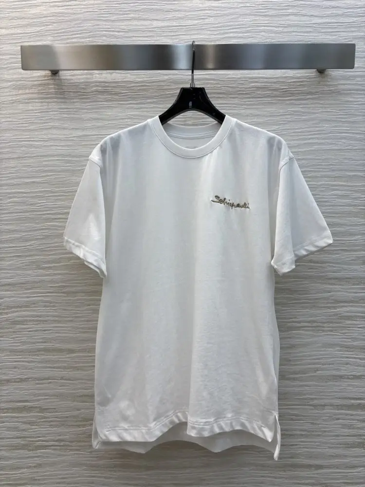 T-shirt women's