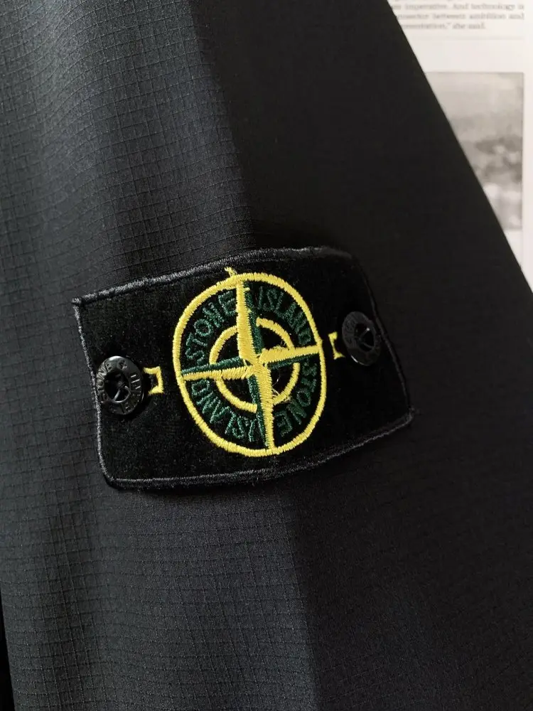 Stone Island Куртка чоловіча — Фото 3