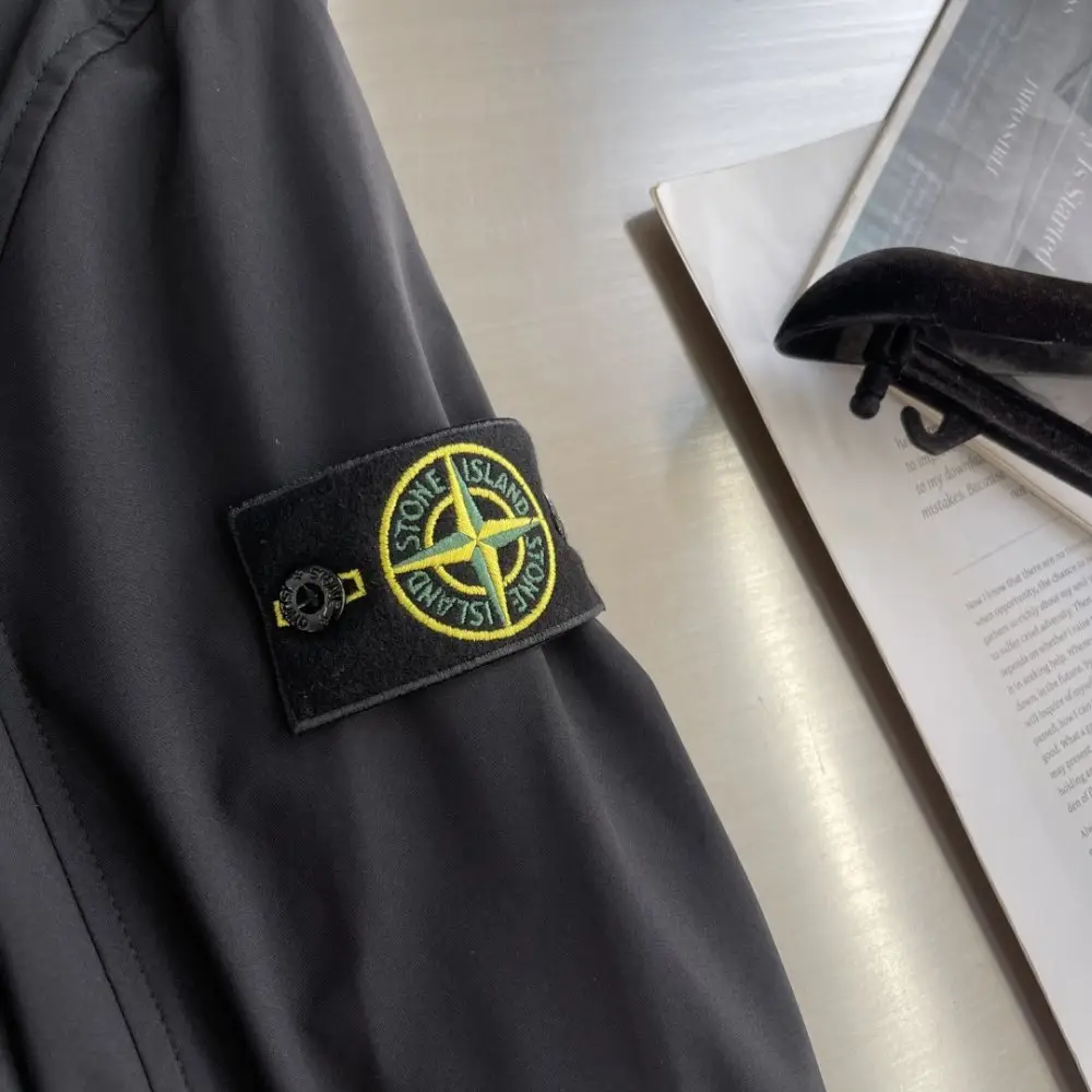 Stone Island Куртка чоловіча — Фото 4