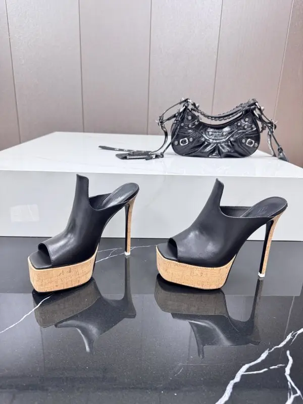 The Attico Shoes on platform from open the toe — Photo 4