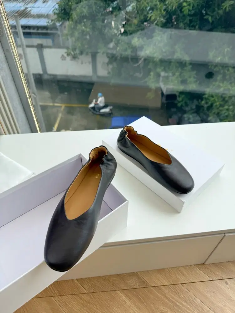 THE ROW Ballet shoes — Photo 3