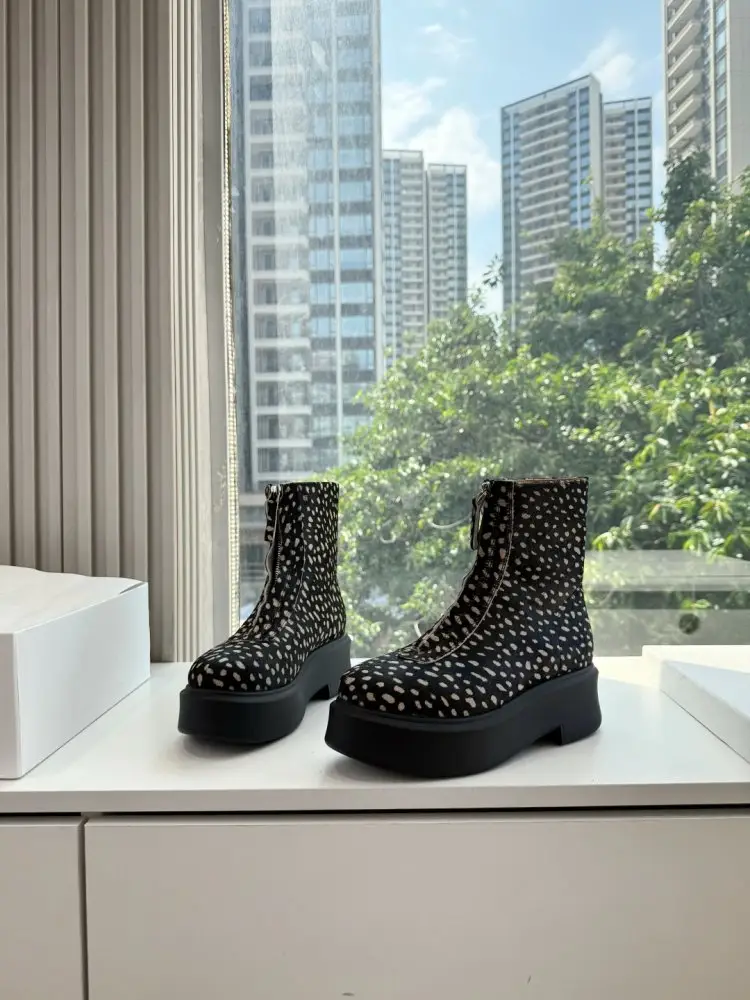 THE ROW — Boots women's