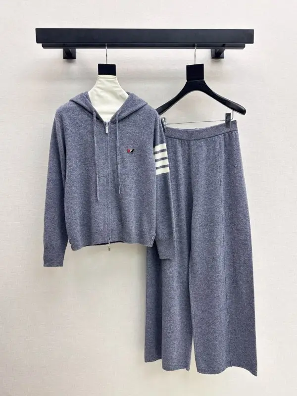 Thom Browne — Costume female