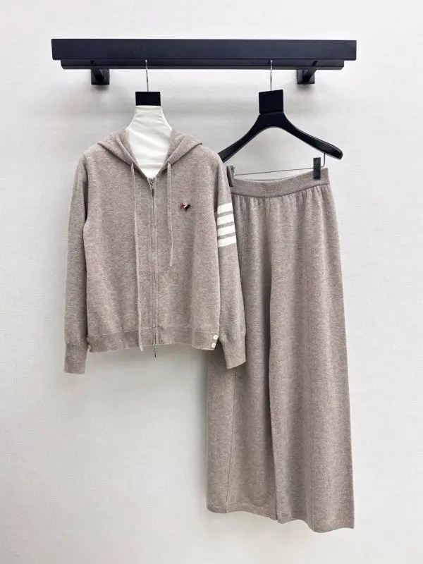 Thom Browne — Costume female
