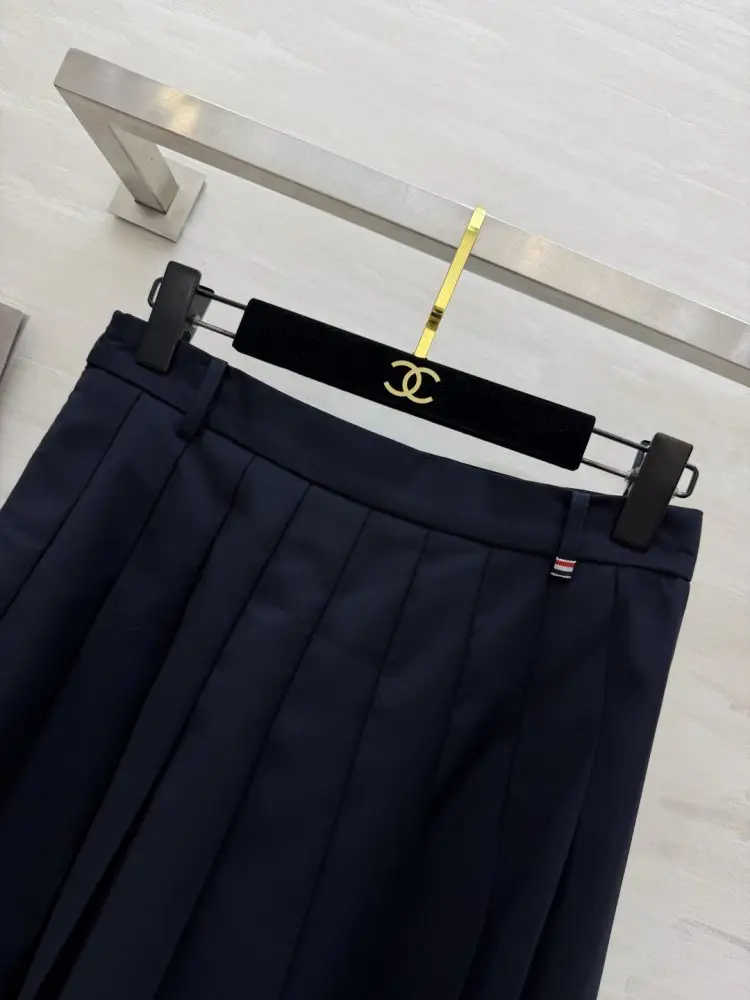 Thom Browne Pleated skirt-midi — Photo 2