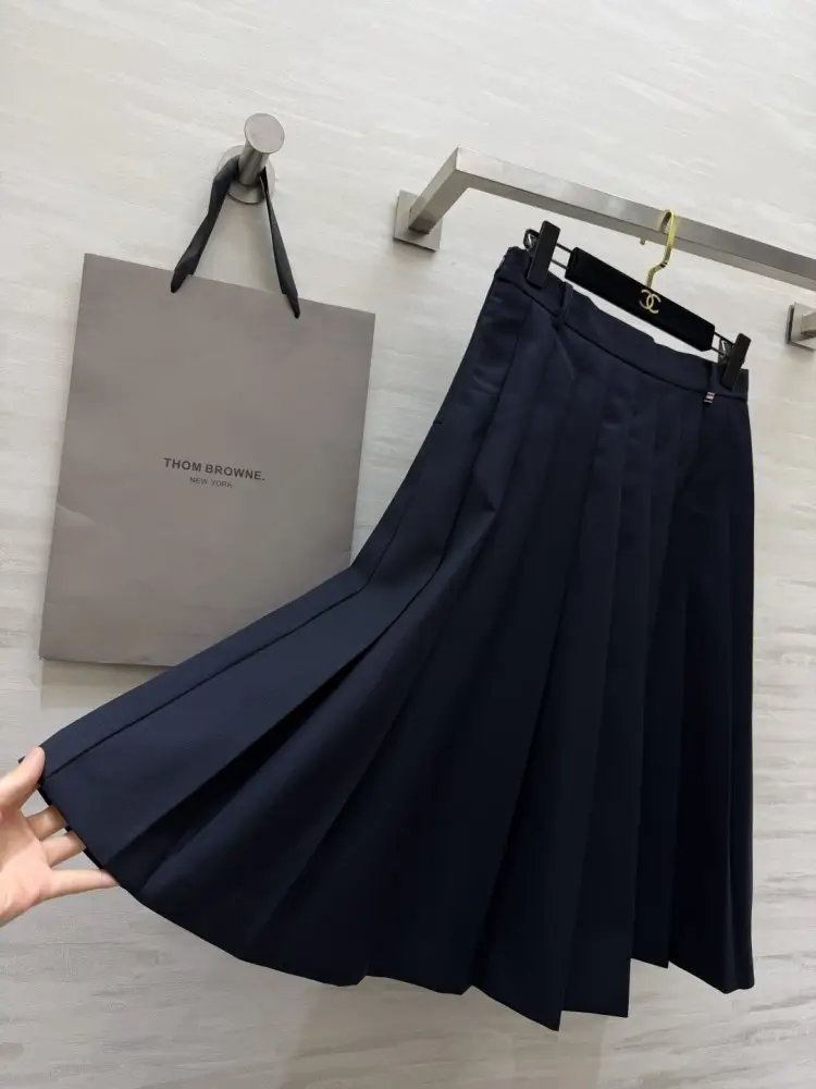 Thom Browne Pleated skirt-midi — Photo 3