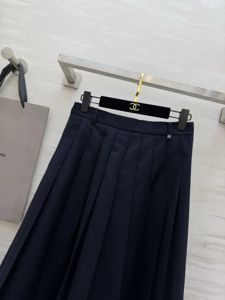 Thom Browne Pleated skirt-midi — Photo 5